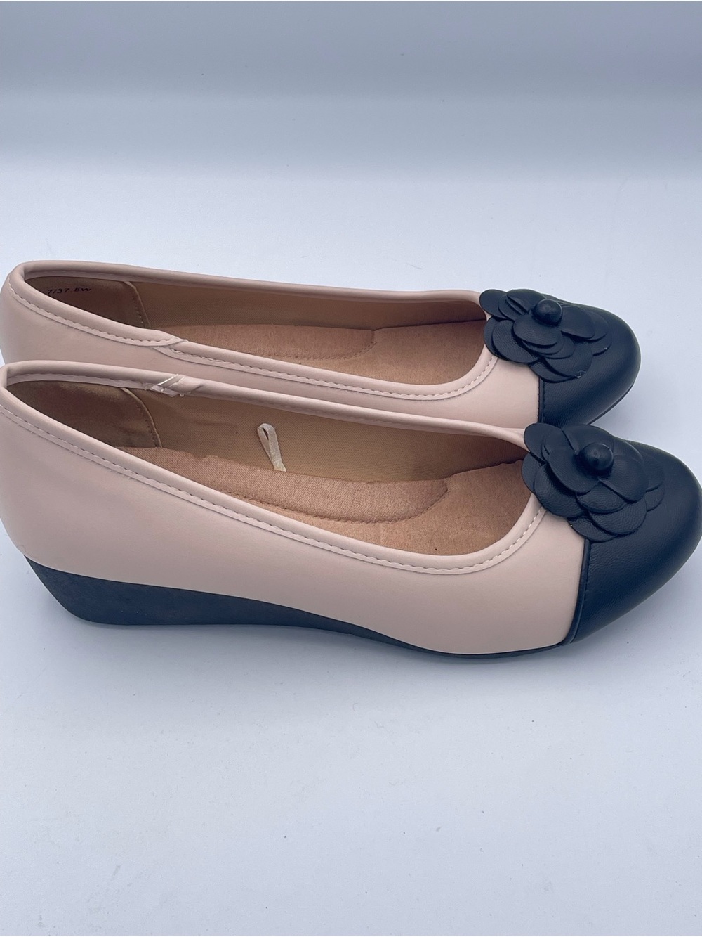 Chinese Laundry CL By Laundry Nude Blush Black Camellia Flower Ballet Flats 7W